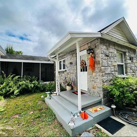 Cozy Cottage River House Weeki Wachee Exterior foto