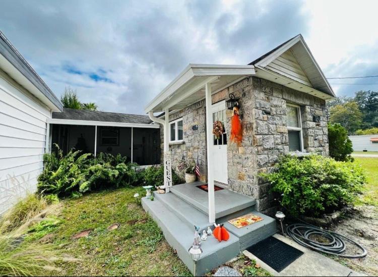 Cozy Cottage River House Weeki Wachee Exterior foto