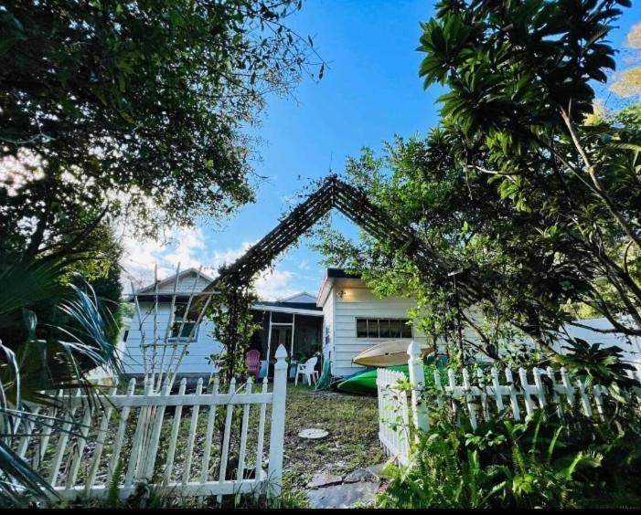 Cozy Cottage River House Weeki Wachee Exterior foto